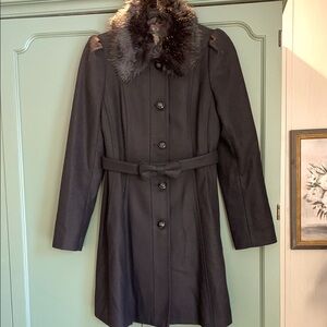 Chic Banana Republic Black Coat with Faux Fur Collar Sz XS